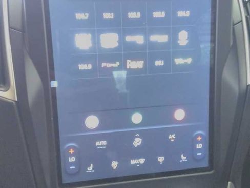 Used 2024 Ford Edge SEL AWD/4WD image 7
