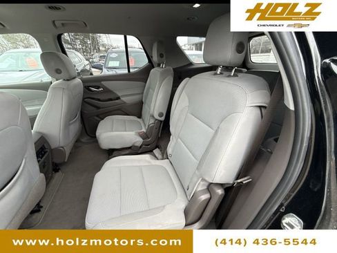 Used 2018 Chevrolet Traverse LT image 15