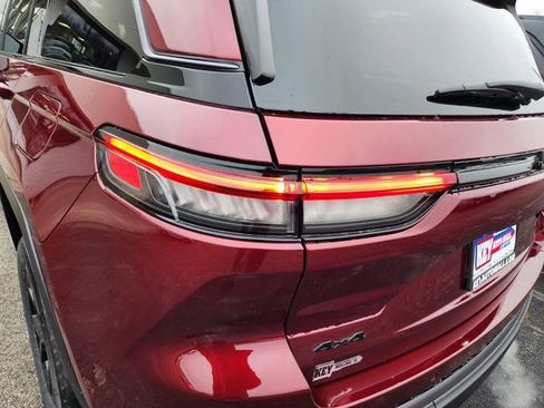 New 2026 Jeep Grand Cherokee Altitude AWD/4WD image 5