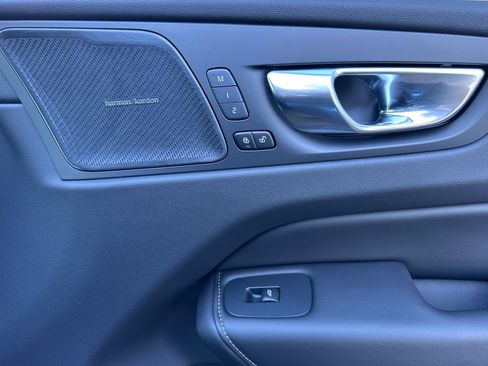 New 2025 Volvo XC60 T8 Ultra w/ Protection Package Premier image 19