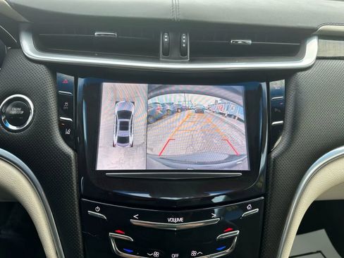 Used 2016 Cadillac XTS Vsport Platinum image 32