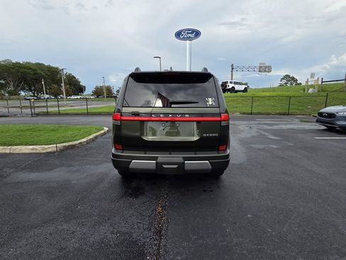 Used 2024 Lexus GX 550 AWD/4WD image 6