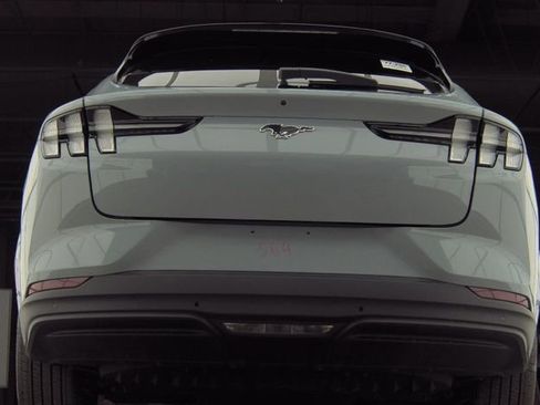 Used 2025 Ford Mustang Mach-E Premium image 4