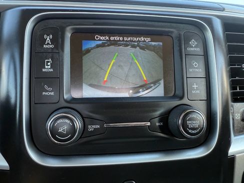 Used 2019 RAM 1500 Classic SLT image 34