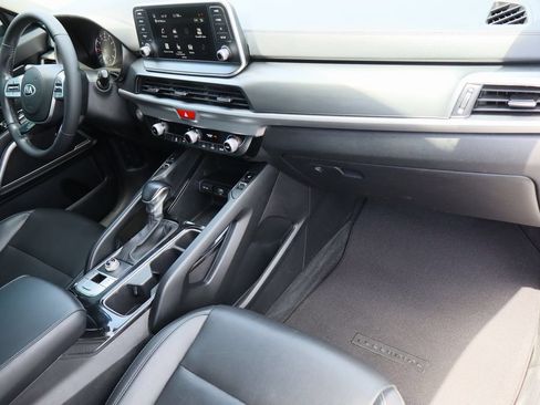 Used 2021 Kia Telluride S FWD image 30