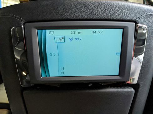 Used 2014 Rolls-Royce Ghost image 22