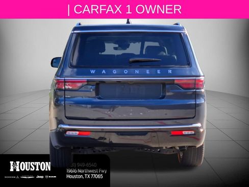 Used 2024 Jeep Wagoneer 4WD w/ Premium Group I image 5