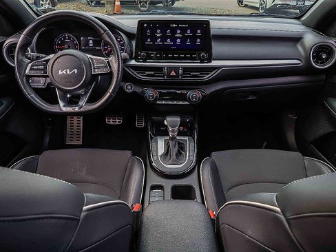 Certified 2023 Kia Forte GT-Line w/ GT-Line Premium Package image 21