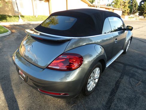 Used 2018 Volkswagen Beetle 2.0T S image 61