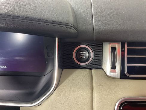 Used 2019 Land Rover Range Rover AWD/4WD image 18
