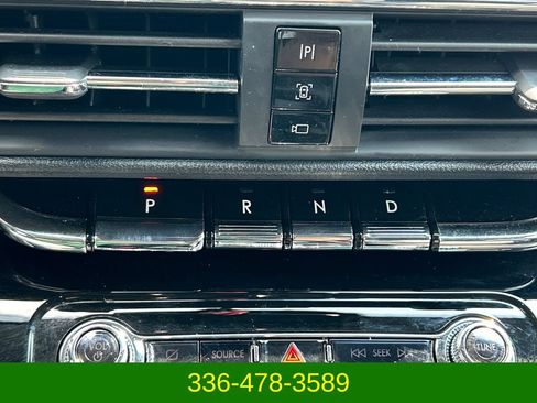 Certified 2021 Lincoln Corsair AWD w/ Equipment Group 101A image 24