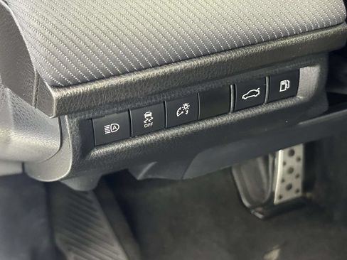 Certified 2025 Toyota Camry SE FWD image 18