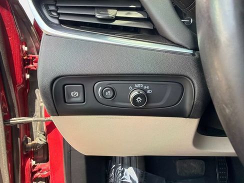 Used 2021 Buick Enclave Essence w/ Sound and Sites Package FWD image 30