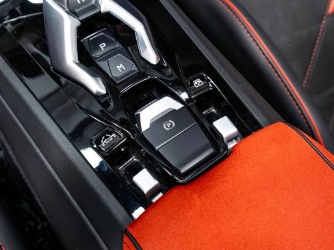 Used 2021 Lamborghini Huracan EVO RWD image 76