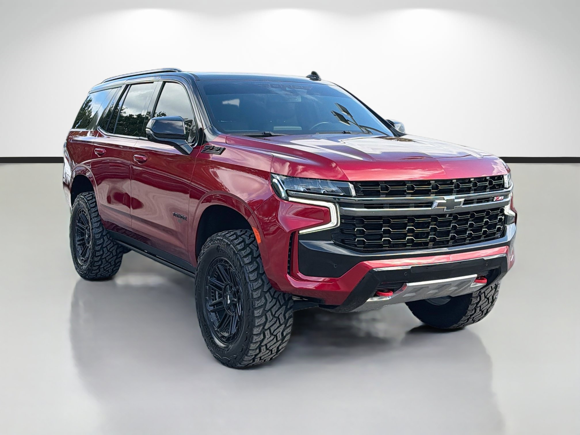Used 2022 Chevrolet Tahoe Z71 w/ Luxury Package AWD/4WD image 1