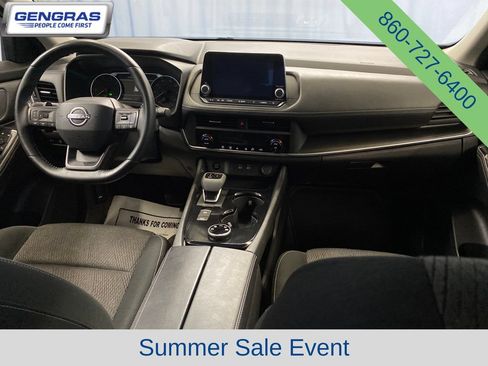 Used 2025 Nissan Rogue SV AWD/4WD image 40