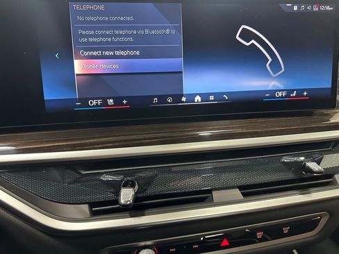 Used 2025 BMW X5 xDrive50e w/ M Sport Package image 31