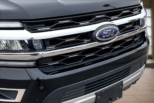 Used 2023 Ford Expedition Max Limited AWD/4WD image 29