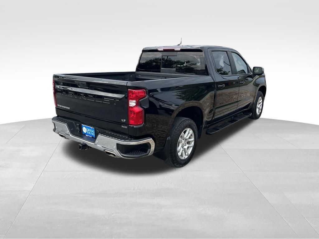 Used 2024 Chevrolet Silverado 1500 LT AWD/4WD image 7