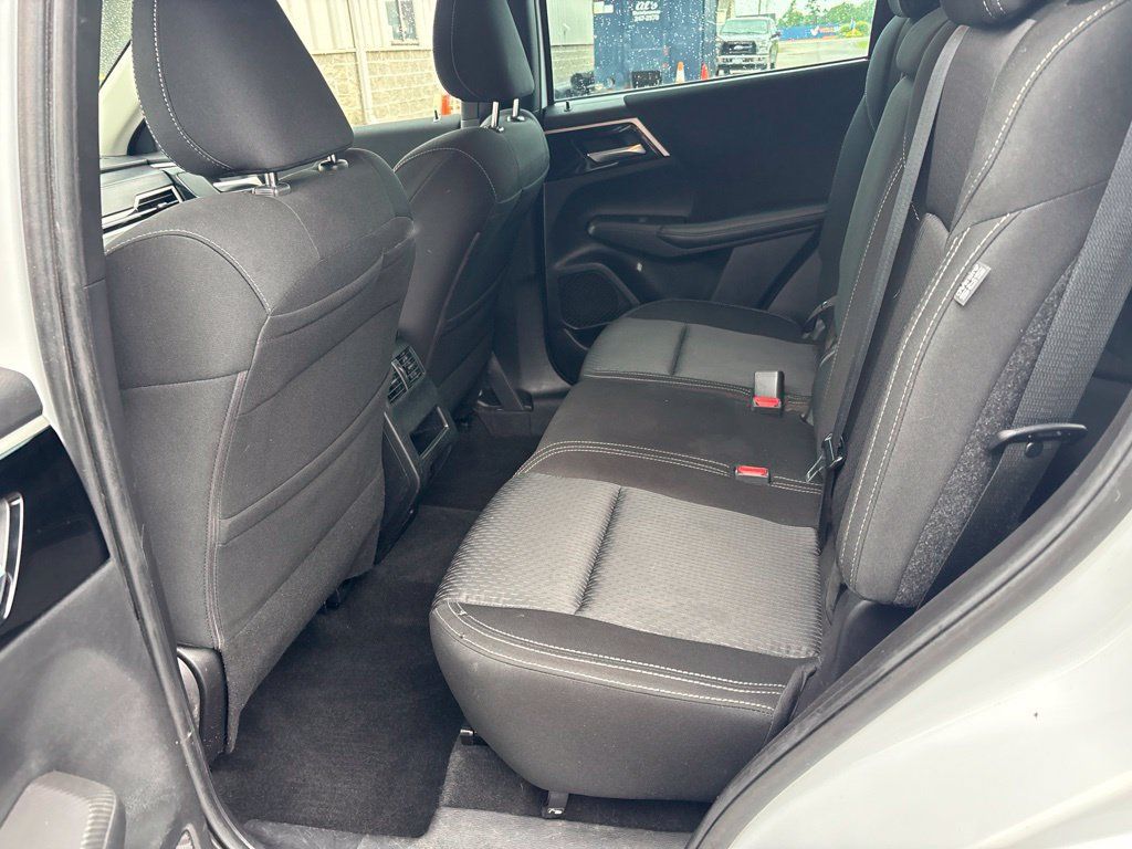 Used 2022 Mitsubishi Outlander ES AWD/4WD image 12