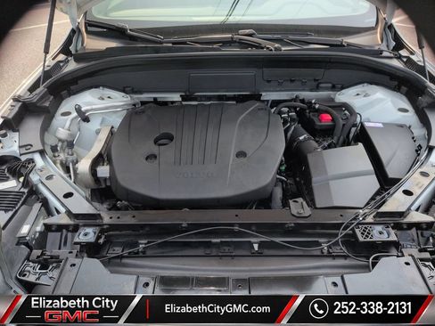 Used 2023 Volvo XC60 B5 Plus AWD/4WD image 24
