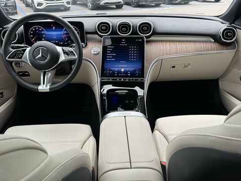 Certified 2025 Mercedes-Benz C 300 4MATIC Sedan image 16