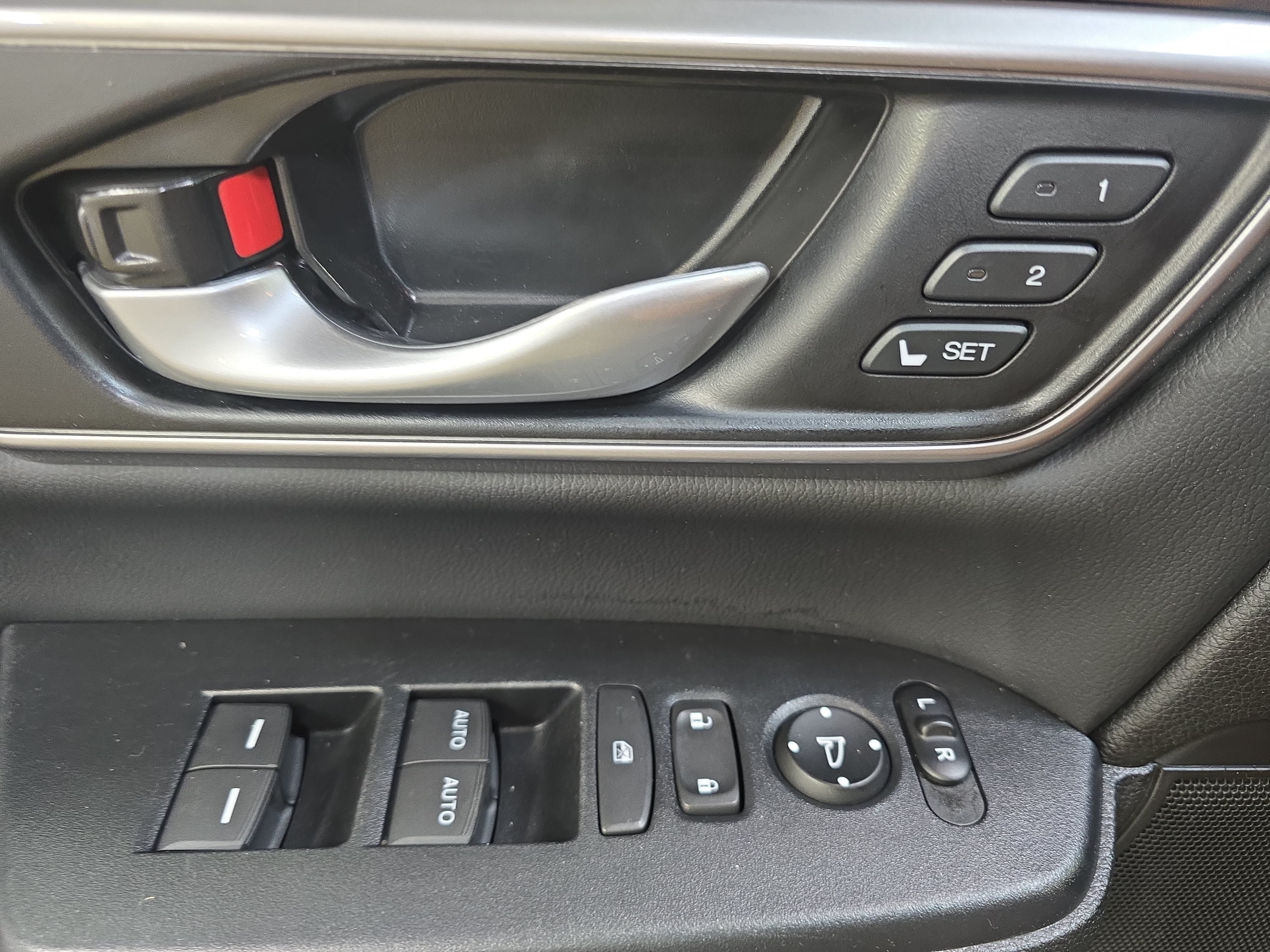 Used 2021 Honda CR-V EX-L image 25