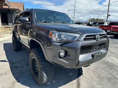 Used 2021 Toyota 4Runner SR5 image 4