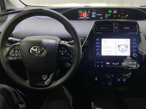 Certified 2022 Toyota Prius LE image 19