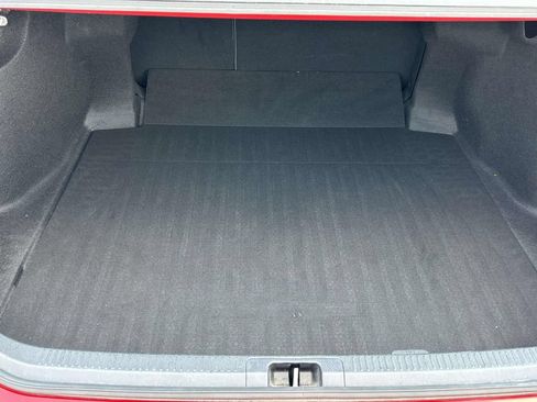 Used 2021 Toyota Camry SE w/ Convenience Package FWD image 12
