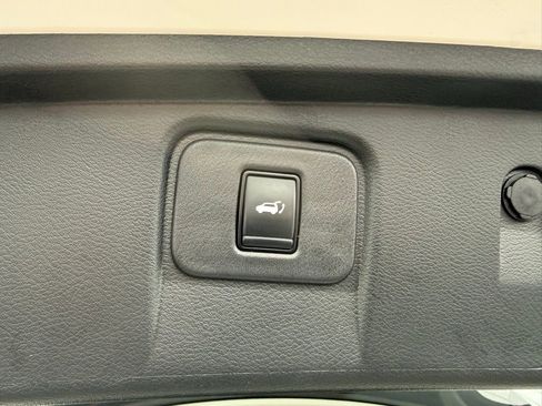 Used 2023 Nissan Murano Platinum w/ Cargo Package image 19