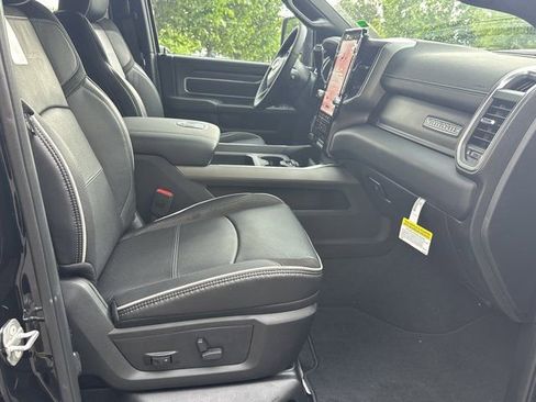 New 2026 RAM 2500 Laramie AWD/4WD image 12