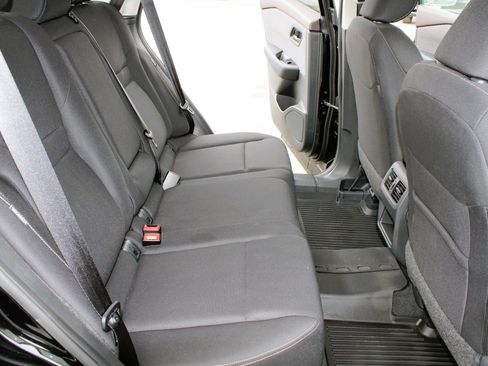 Used 2023 Nissan Rogue S AWD/4WD image 14