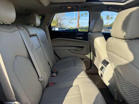 Used 2012 Cadillac SRX Luxury image 31
