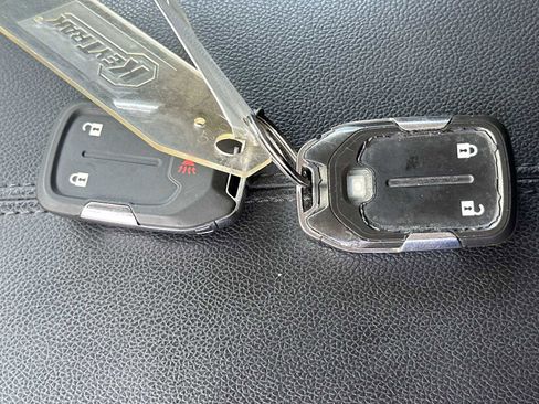 Used 2020 GMC Terrain SLE FWD image 26