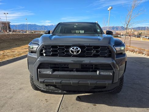 Used 2025 Toyota 4Runner TRD Off-Road image 2