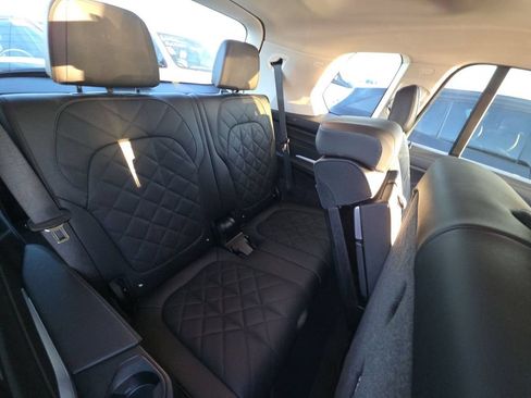 Used 2025 BMW X7 xDrive40i w/ Parking Assistance Package AWD/4WD image 14