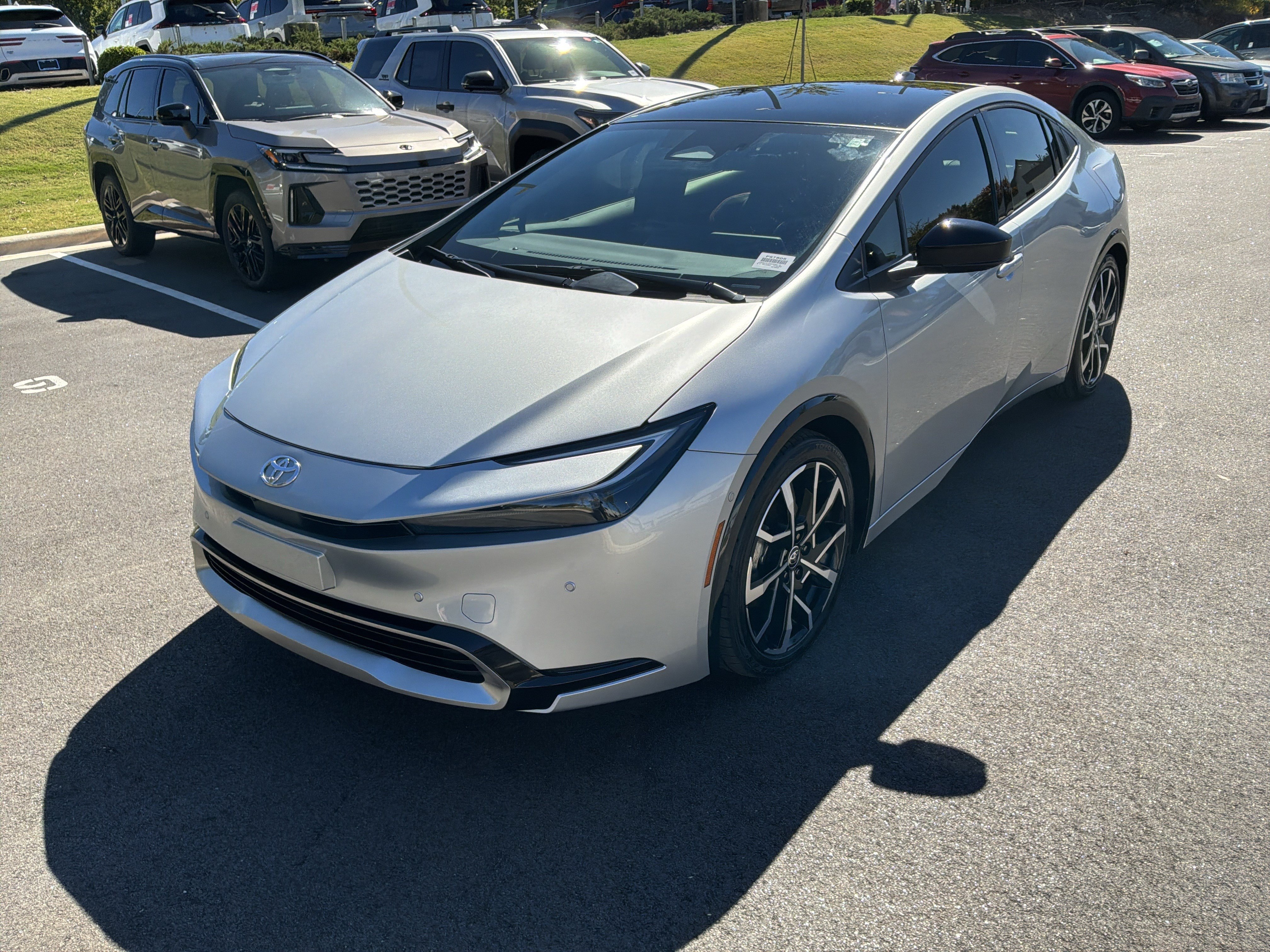 Used 2025 Toyota Prius Plug-In Hybrid w/ Limited Premium Package FWD image 5