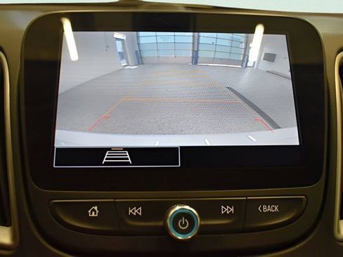 Used 2022 Chevrolet Malibu LT FWD image 8