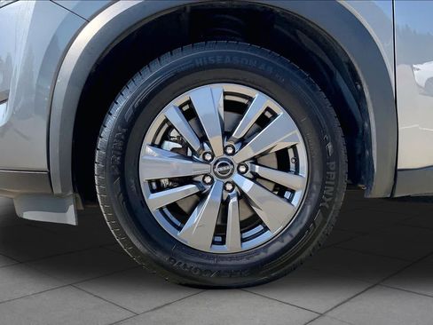 Used 2024 Nissan Pathfinder SV AWD/4WD image 11