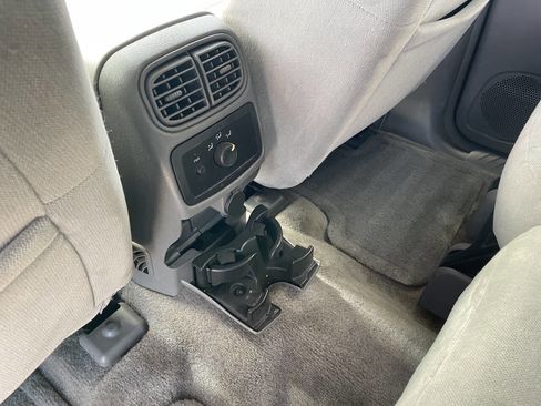 Used 2005 GMC Envoy SLE w/ Sle Preferred Equipment Group AWD/4WD image 23