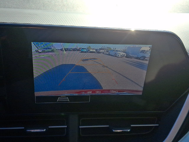 Used 2025 Chevrolet Trax RS w/ Sunroof Package FWD image 18