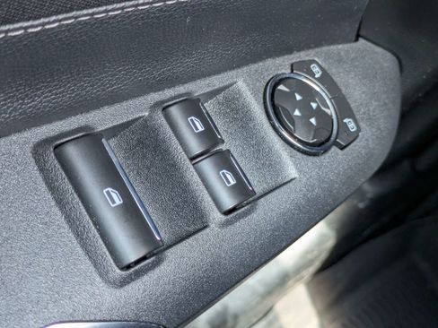 Used 2020 Ford Mustang Convertible w/ Equipment Group 101A RWD image 12