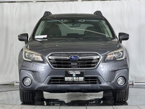 Used 2019 Subaru Outback 3.6R Limited w/ Popular Package #2 AWD/4WD image 5