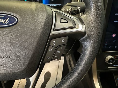 Used 2024 Ford Edge SEL AWD/4WD image 12