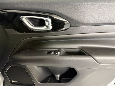 New 2026 Jeep Compass Latitude w/ Sun and Sound Group AWD/4WD image 12