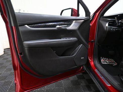 Used 2023 Cadillac XT6 Premium Luxury w/ Technology Package image 22