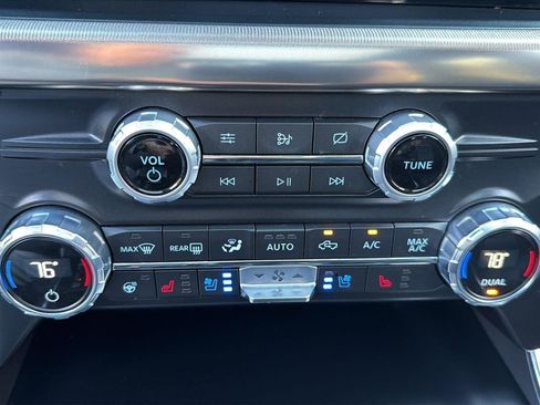 Used 2021 Ford F150 Raptor w/ Equipment Group 801A High AWD/4WD image 19
