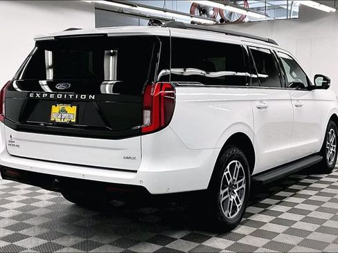 Used 2025 Ford Expedition Max Active AWD/4WD image 13