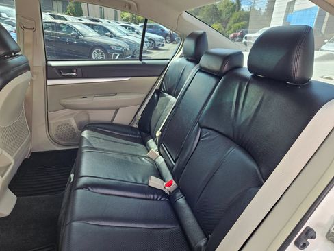 Used 2012 Subaru Legacy 2.5i Premium w/ All-Weather Pkg + Moonroof AWD/4WD image 26
